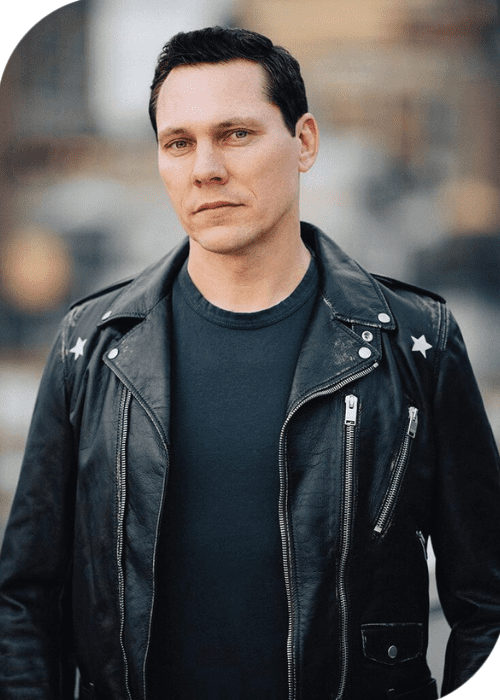 Tiësto Pays Tribute to Robert Miles with Electrifying "Children" Remix at Creamfields North 2023