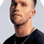 Nicky Romero, DubVision, Oaks "Live My Life"