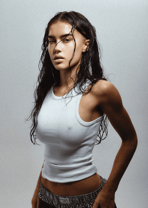 Claudia Valentina Drops New Summer Banger “I luv that babe”